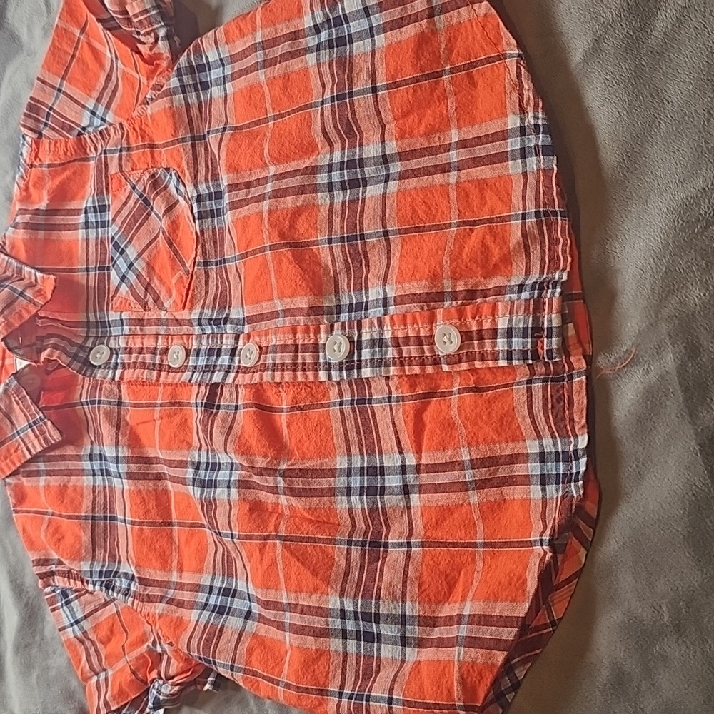 E Shirt Size 2t